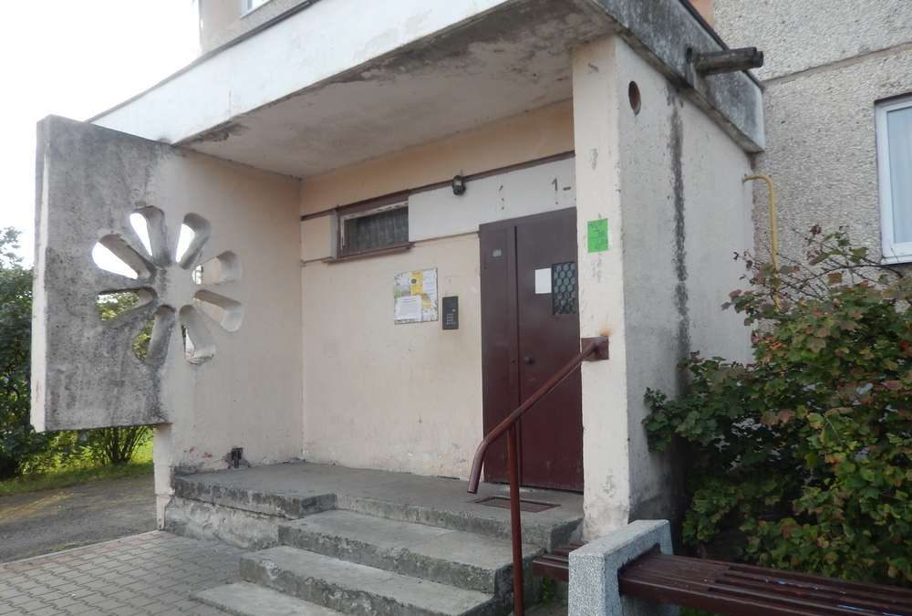 Подъезд в доме №52 по ул. Мичурина в Бресте 