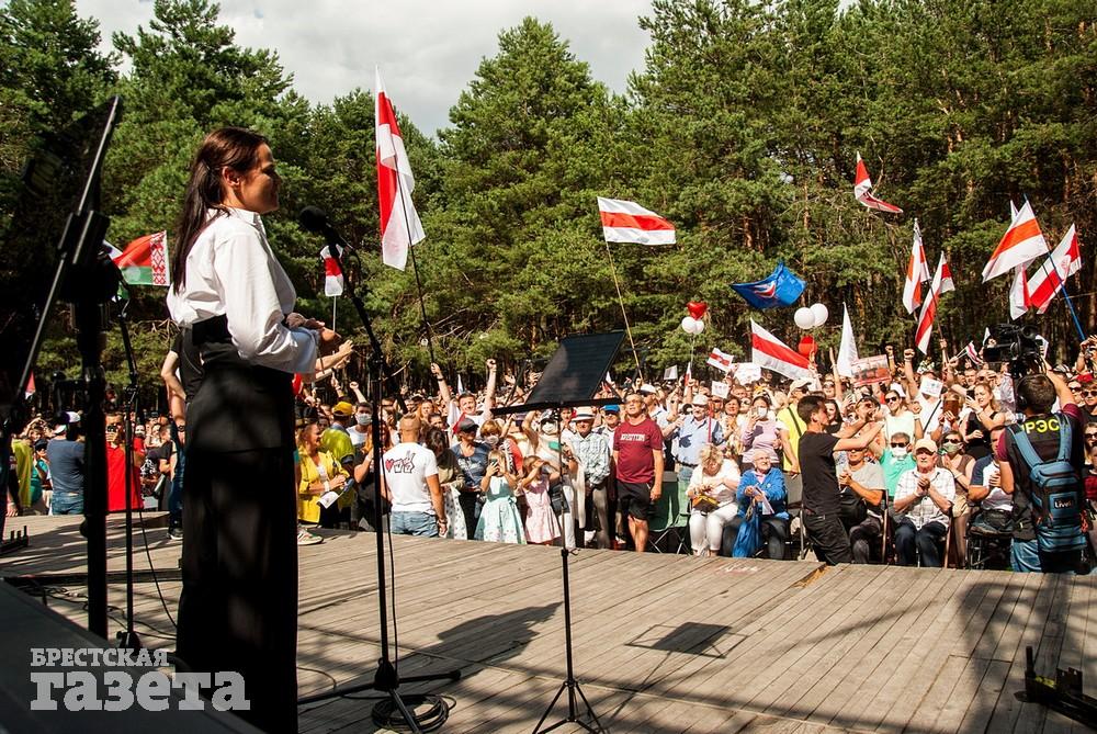 Митинг Светланы Тихановской в Бресте 2 августа 2020 года. Фото: . «Брестская газета»