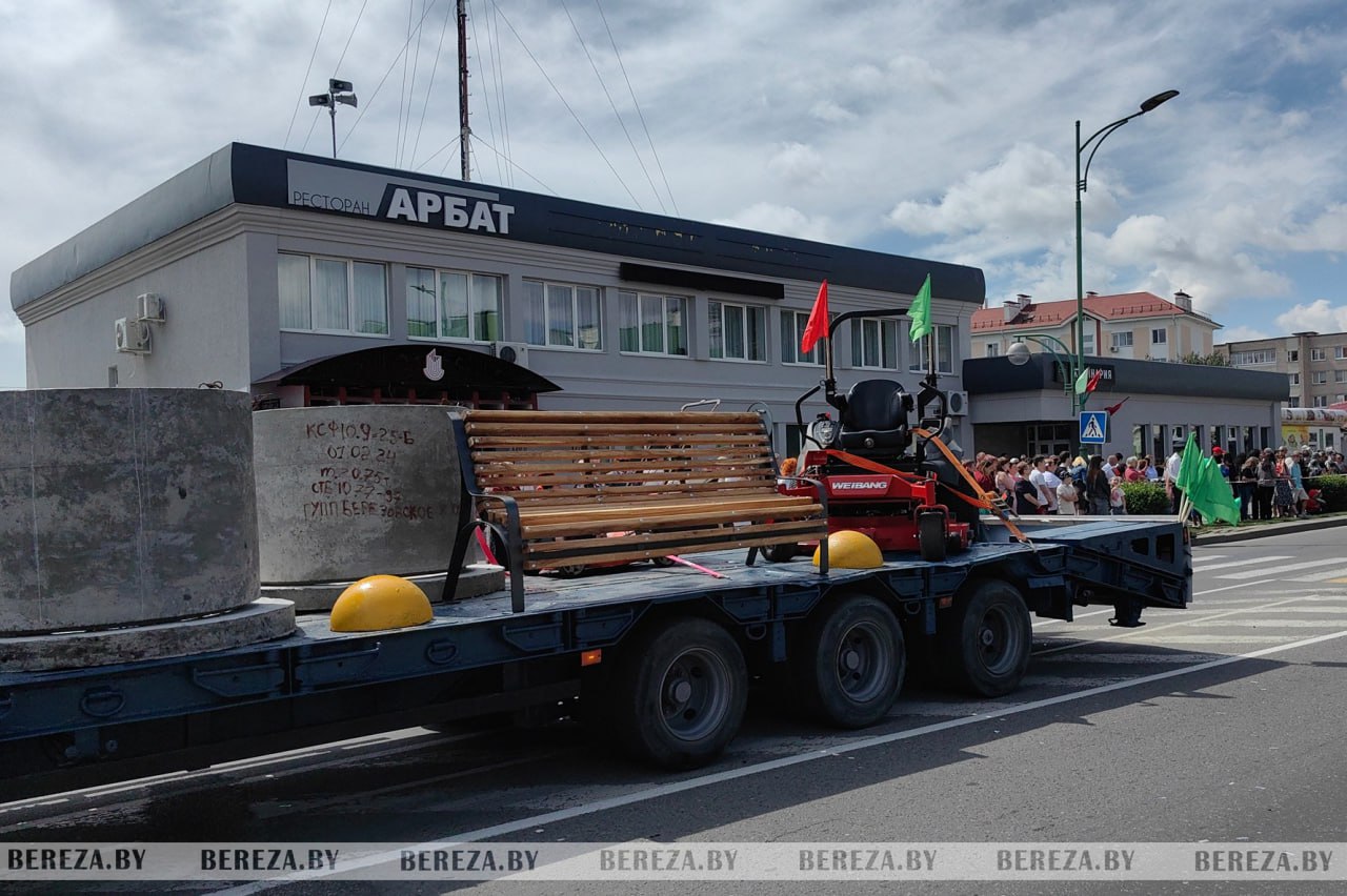 Парад техники в Березе на День Независимости. Фото: bereza.by.