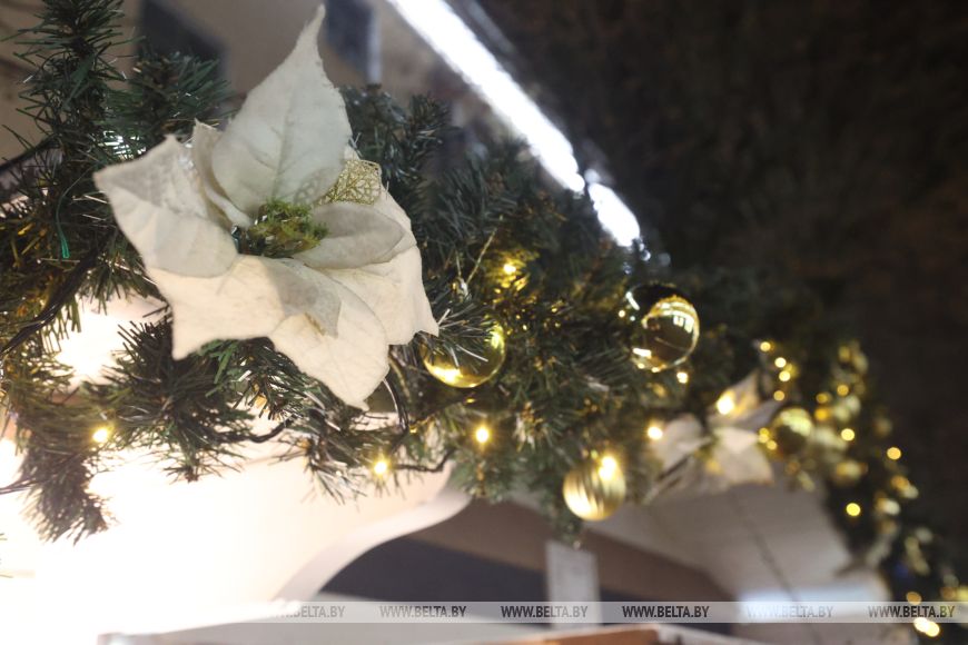 Новогодние украшения в Бресте.